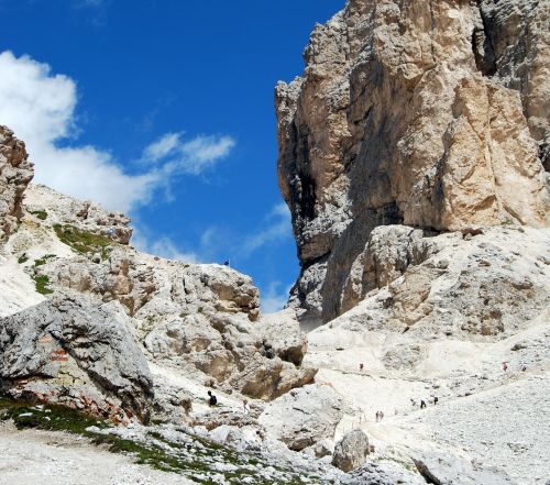 dolomites hiking deadbolt