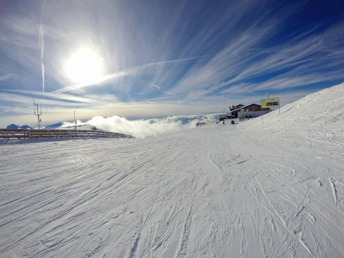 dolomites ski snow