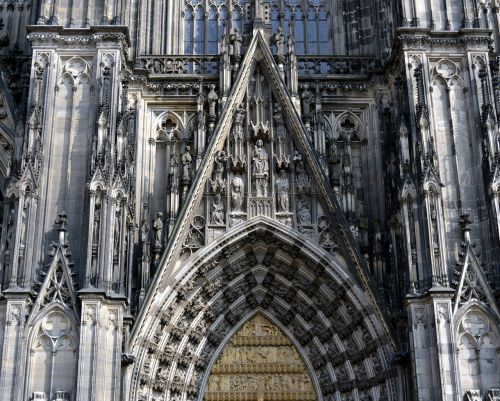 dom cologne cathedral landmark