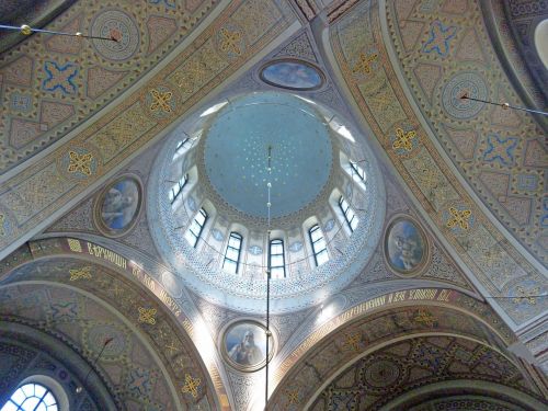 dome uspenski cathedral interior