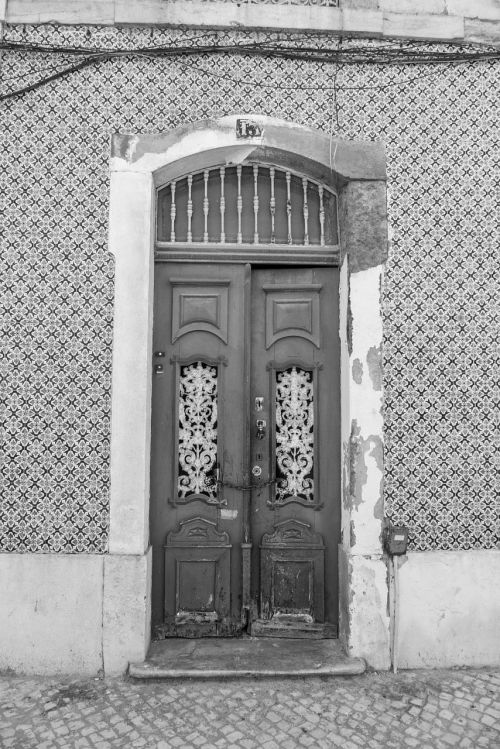 door facade wood