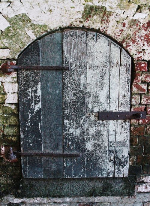 door old door alcatraz