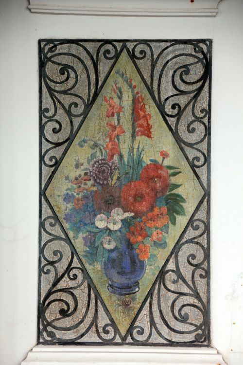 door flowers painting