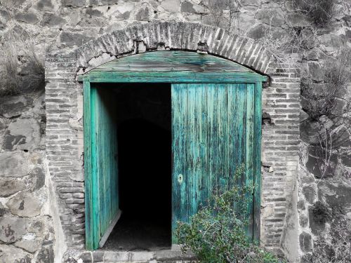 door arc old