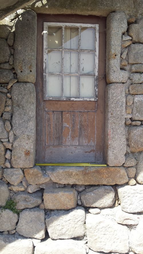 door stones old stones