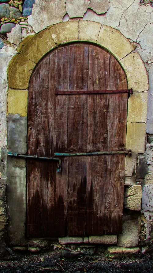 door old aged