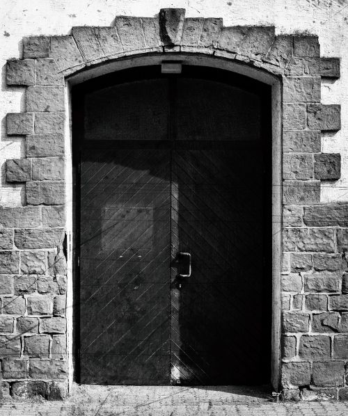 door goal old house
