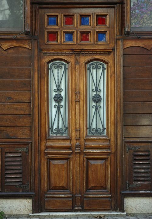 door wood building