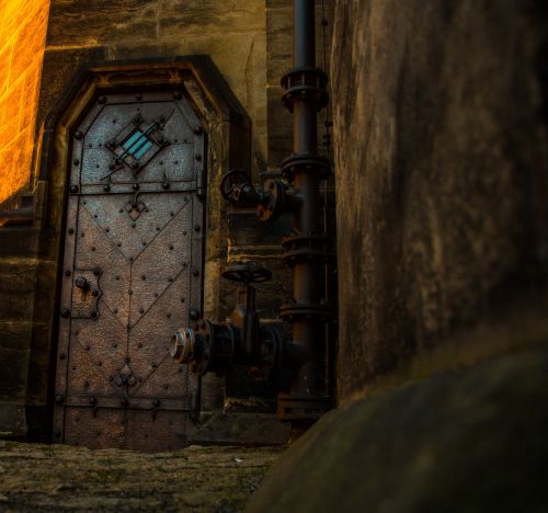 door old door steampunk