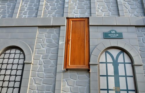 door wall architecture