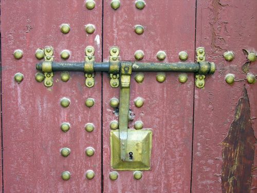 door lock wood