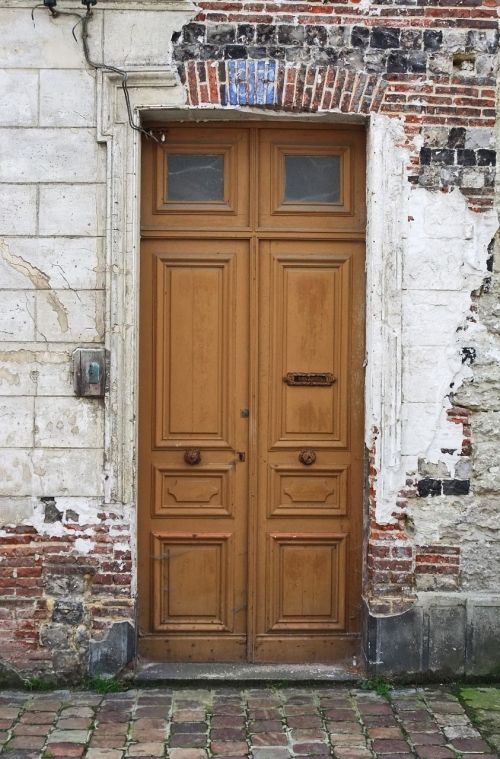 door house architecture
