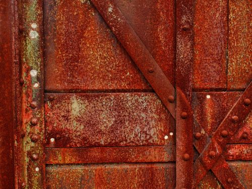 door rust red