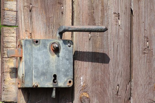 door  door lock  door handle