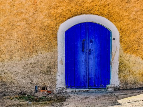 door  blue  wall