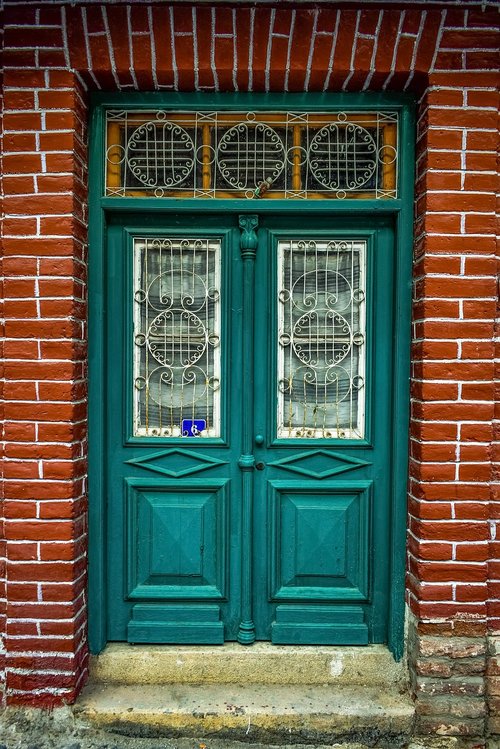 door  old  wooden