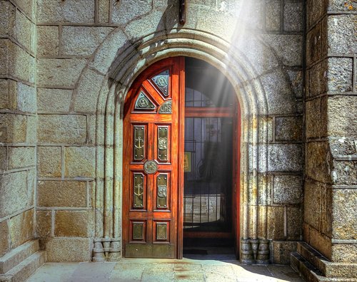 door  church  architecture