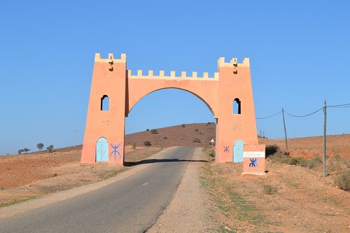 door  road  morocco