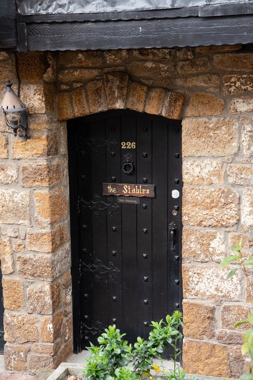 door  doorway  entrance