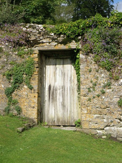 door gate wooden