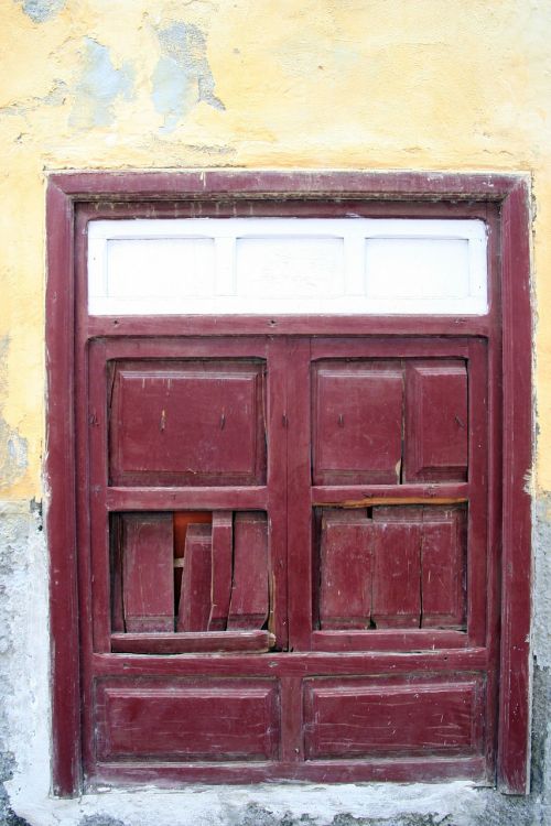 door wood decay