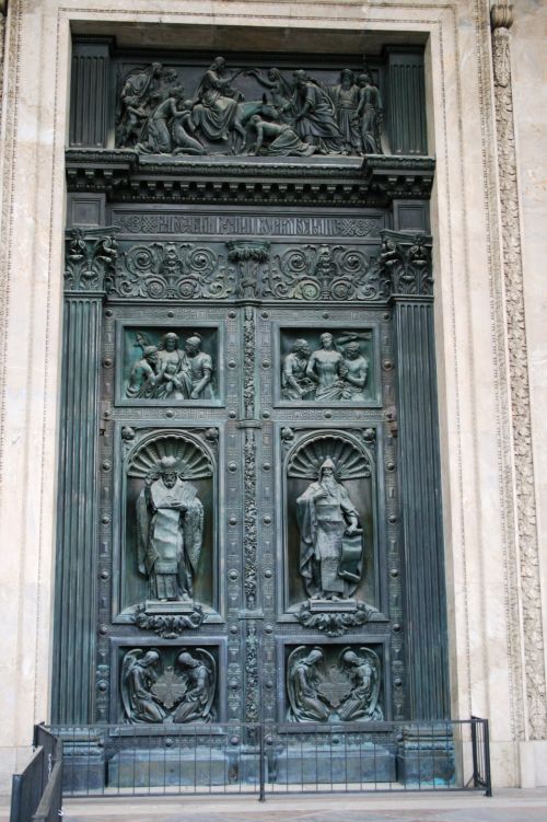 Door, St Isaac&#039;s Cathedral