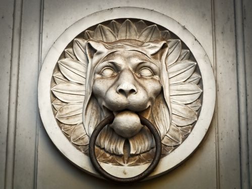 doorknocker church lion