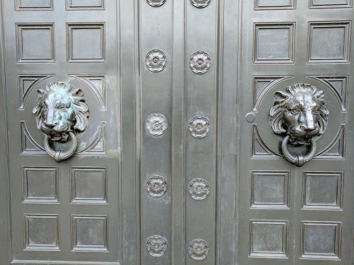 doors bronze knockers