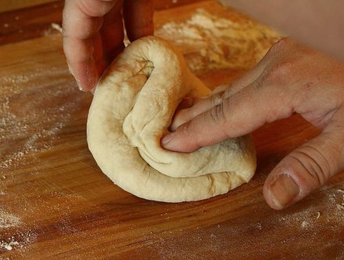 dough knead hands