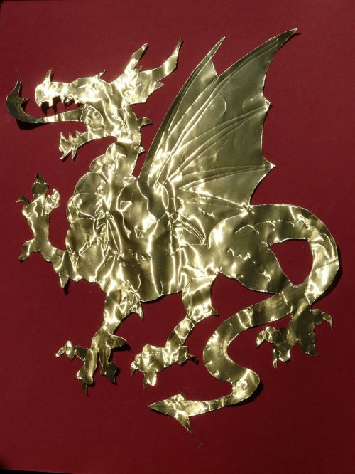dragon cute golden