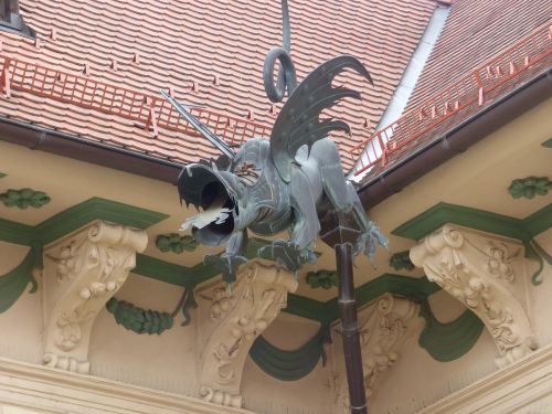 dragon gutter sculpture