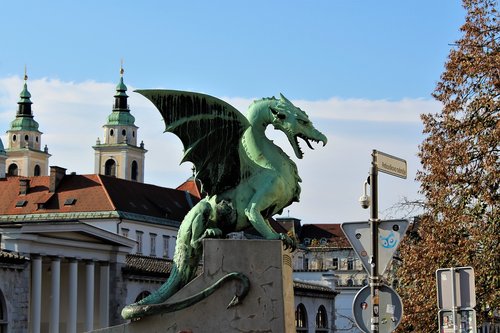 dragon  statue  ljubljana