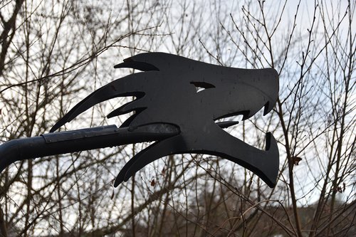 dragon  sculpture  wrought iron
