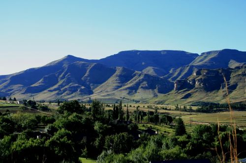 drakensberg mountains mountain range landscape