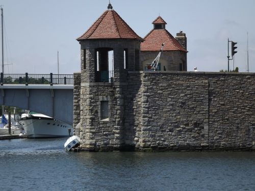 drawbridge castle castle gate