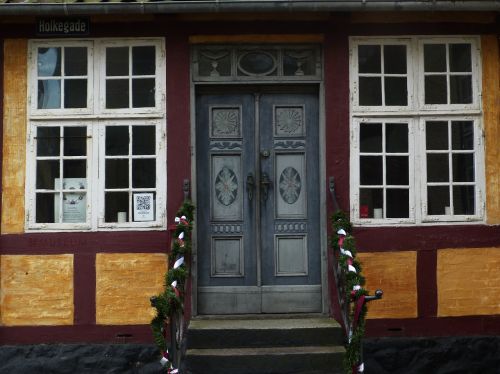 dream home door window