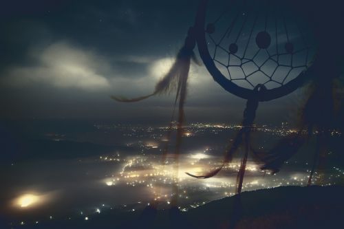 dreamcatcher city night