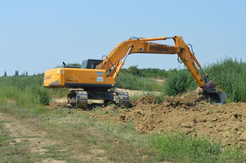 dredge work machine industry