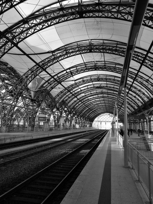 dresden central station railway station