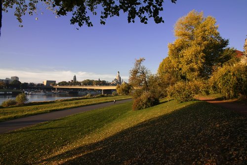 dresden  nature  travel