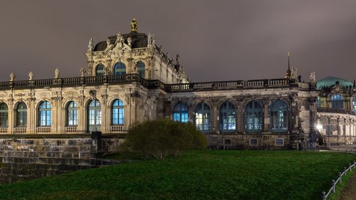 dresden  kennel  building