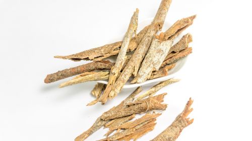 dried cassia bark white