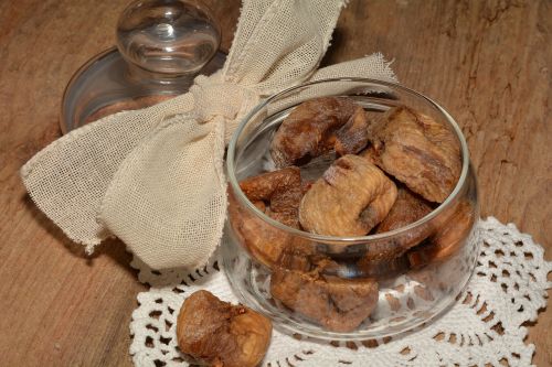 dried figs healthy delicious