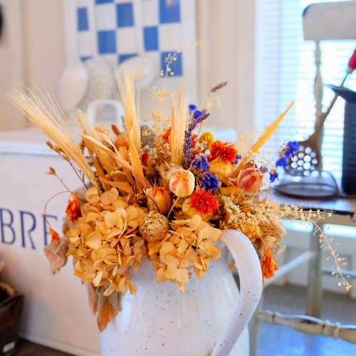 dried flower  on the windowsill  flower decoration