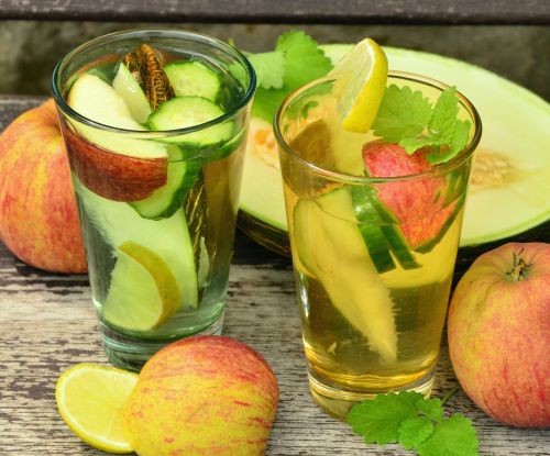 drink fruit water detox