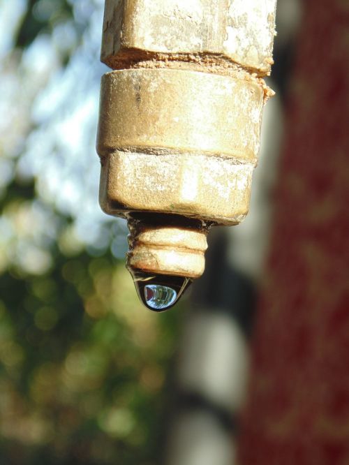 drop of water water tap