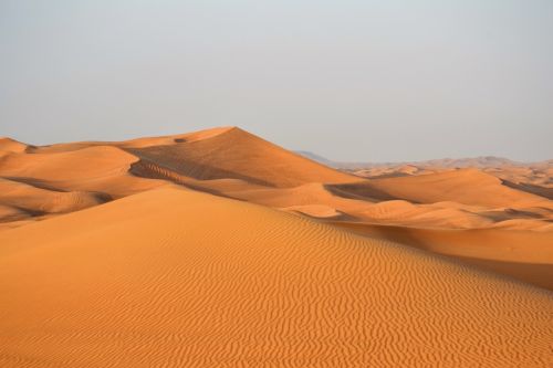 dubai desert sand