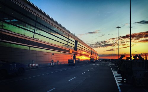 dublin  airport  arrival