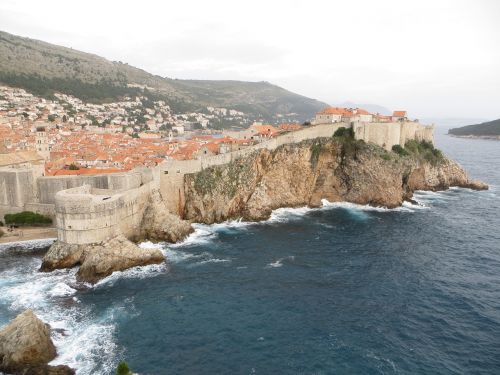 dubrovnik croatia walled city