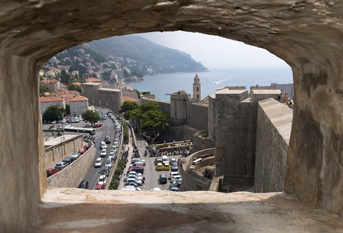 dubrovnik  croatia  wall opening